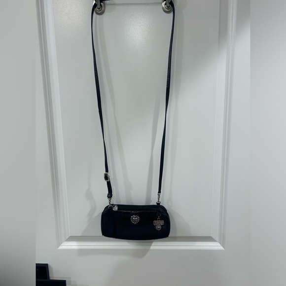 Small Brighton Heart Crossbody - Picture 3 of 10